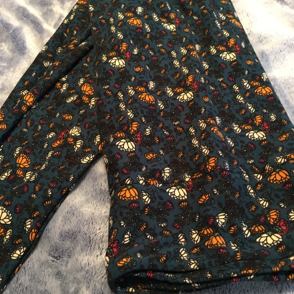 Tall and curvy LuLaRoe leggings